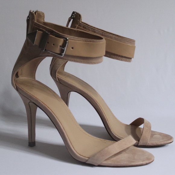 Zara Nude Sandals - Picture 1 of 5